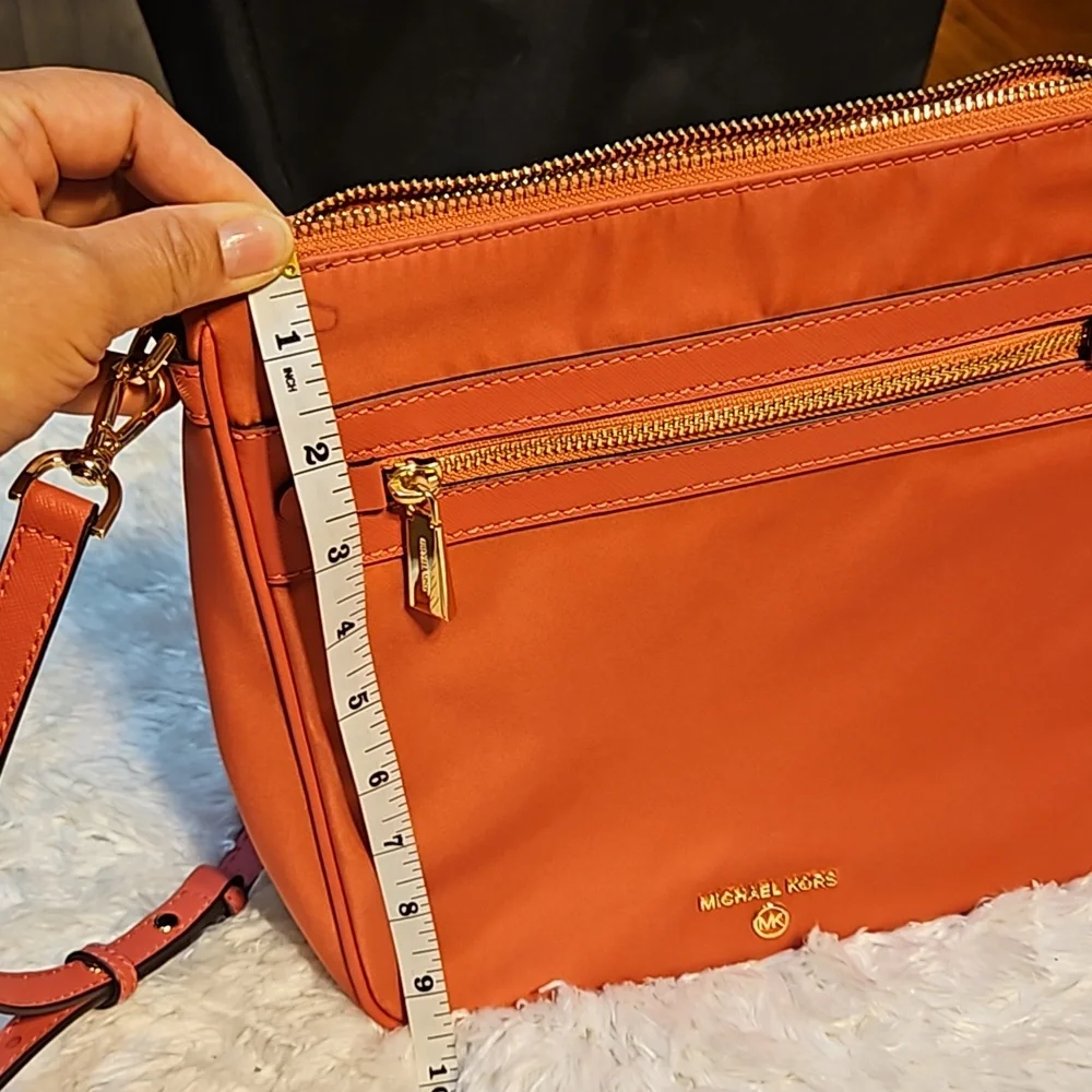 Michael Kors‎ sling Bag